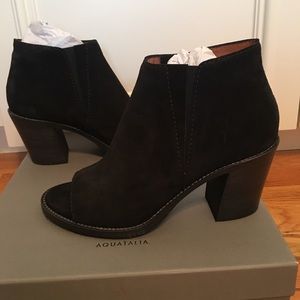 Lana Brush Oil Suede Aquatalia Booties